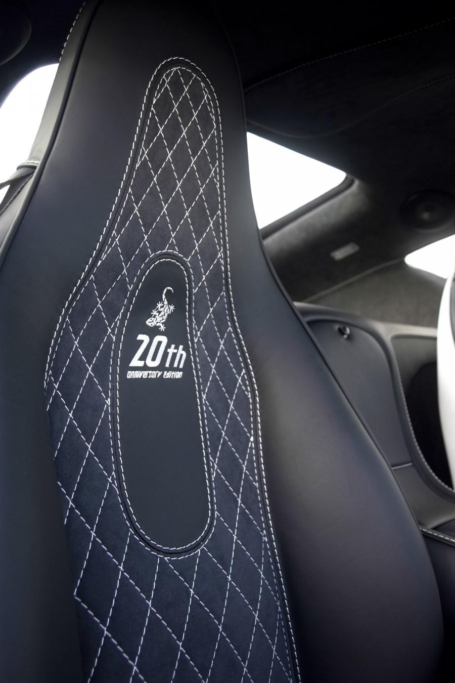 Детали интерьера Wiesmann GT MF5 2008 года  (фото 11 из 28)